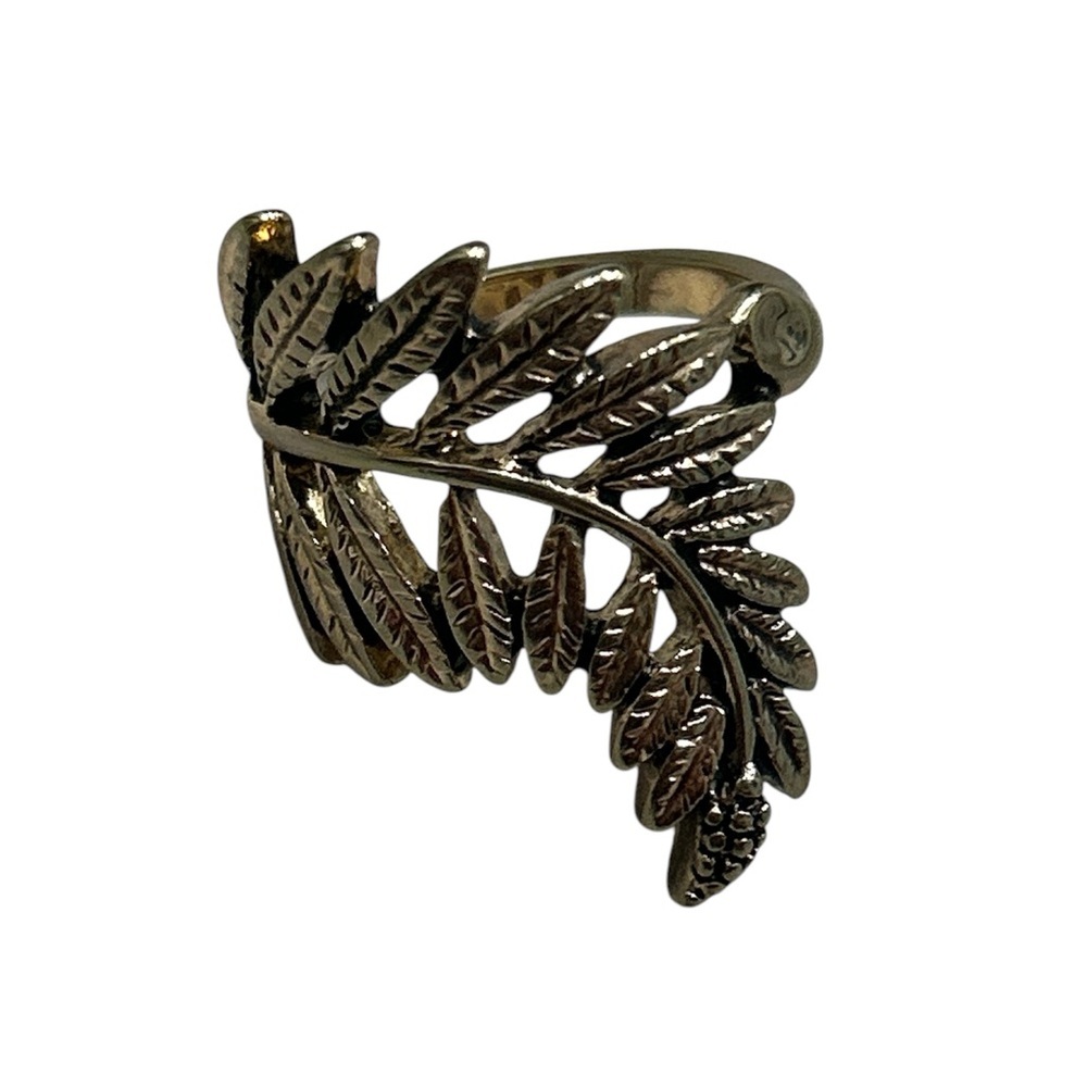 Boho Elegant Leaf Design Ring